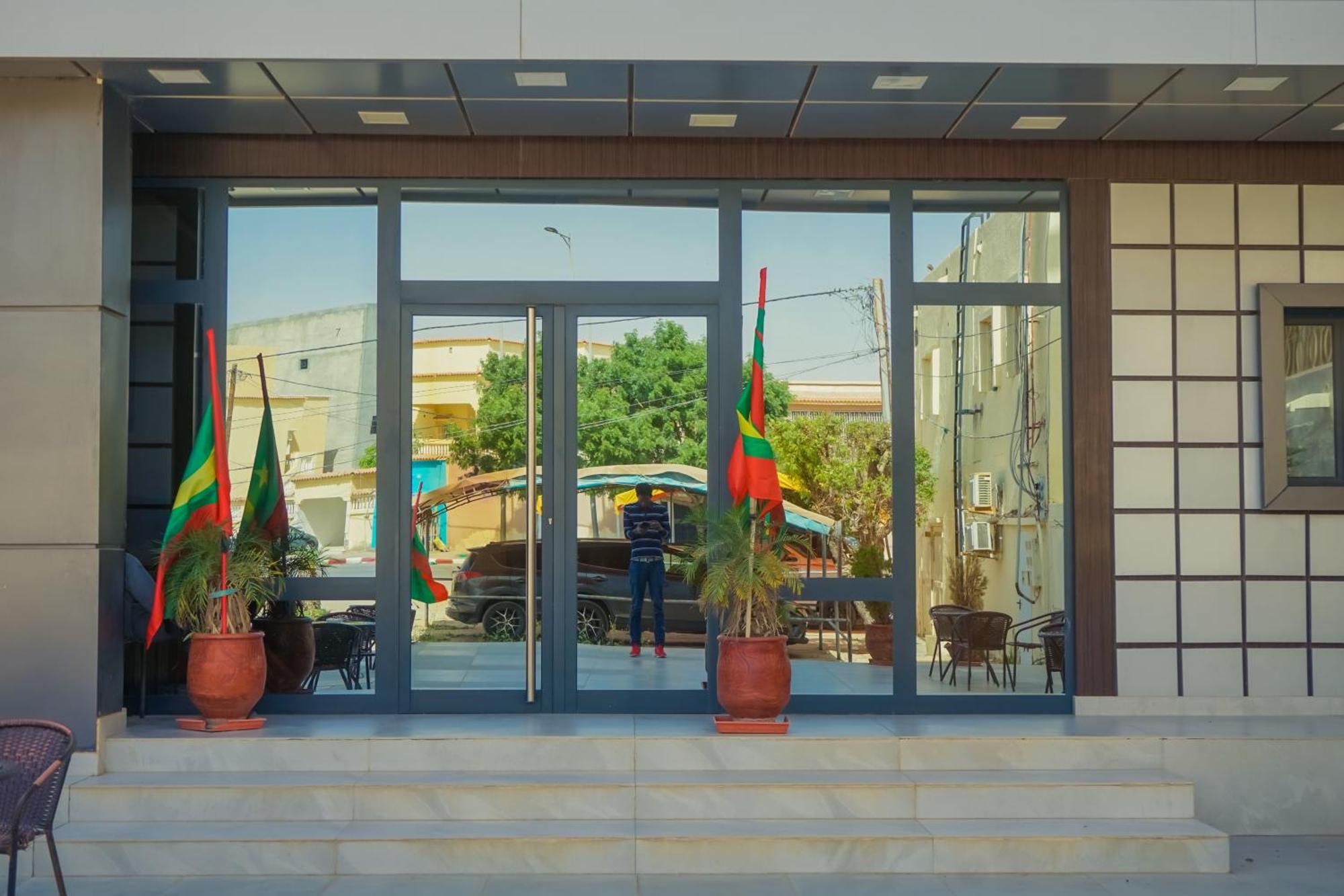 Urban Hotel Nouakchott Bagian luar foto