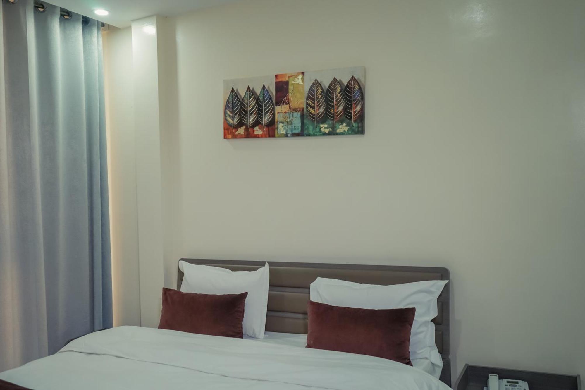 Urban Hotel Nouakchott Bagian luar foto